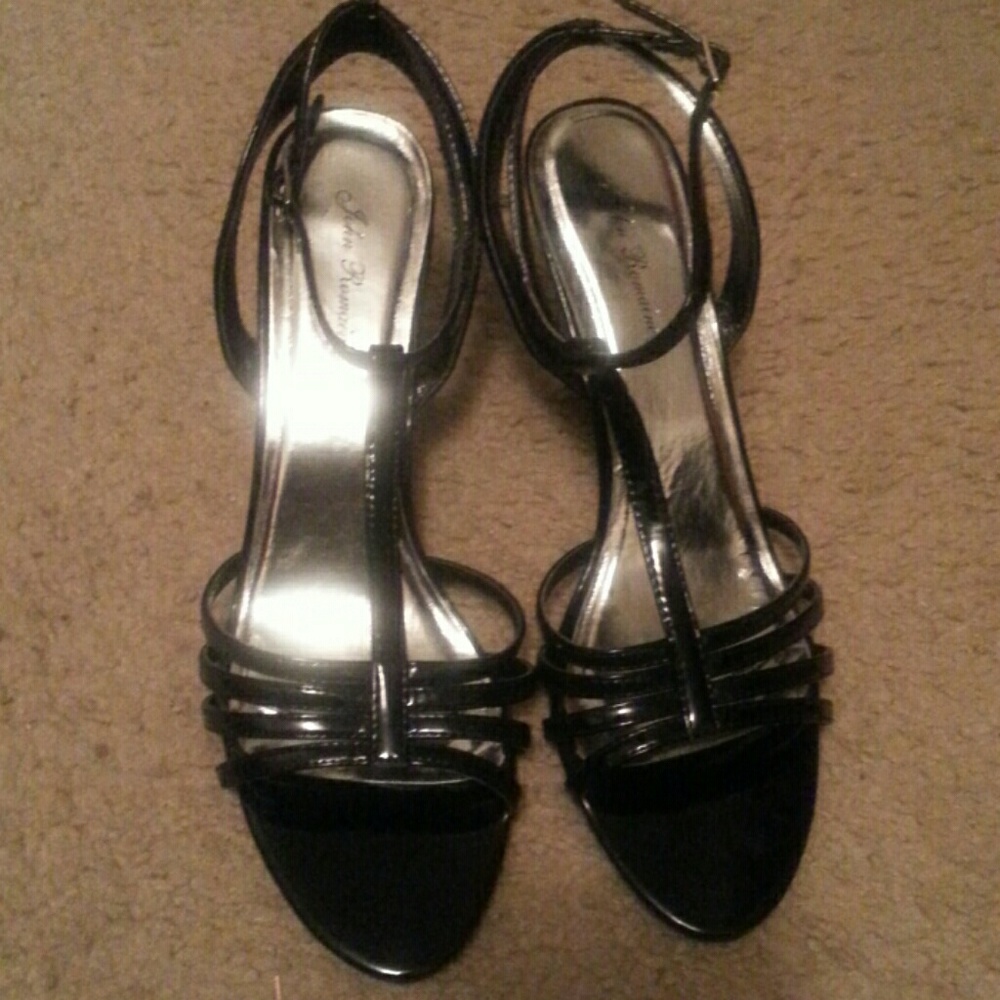Ladies shoes